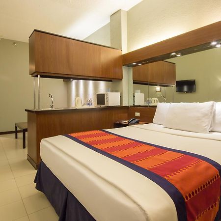 Microtel By Wyndham Eagle Ridge General Trias  Extérieur photo