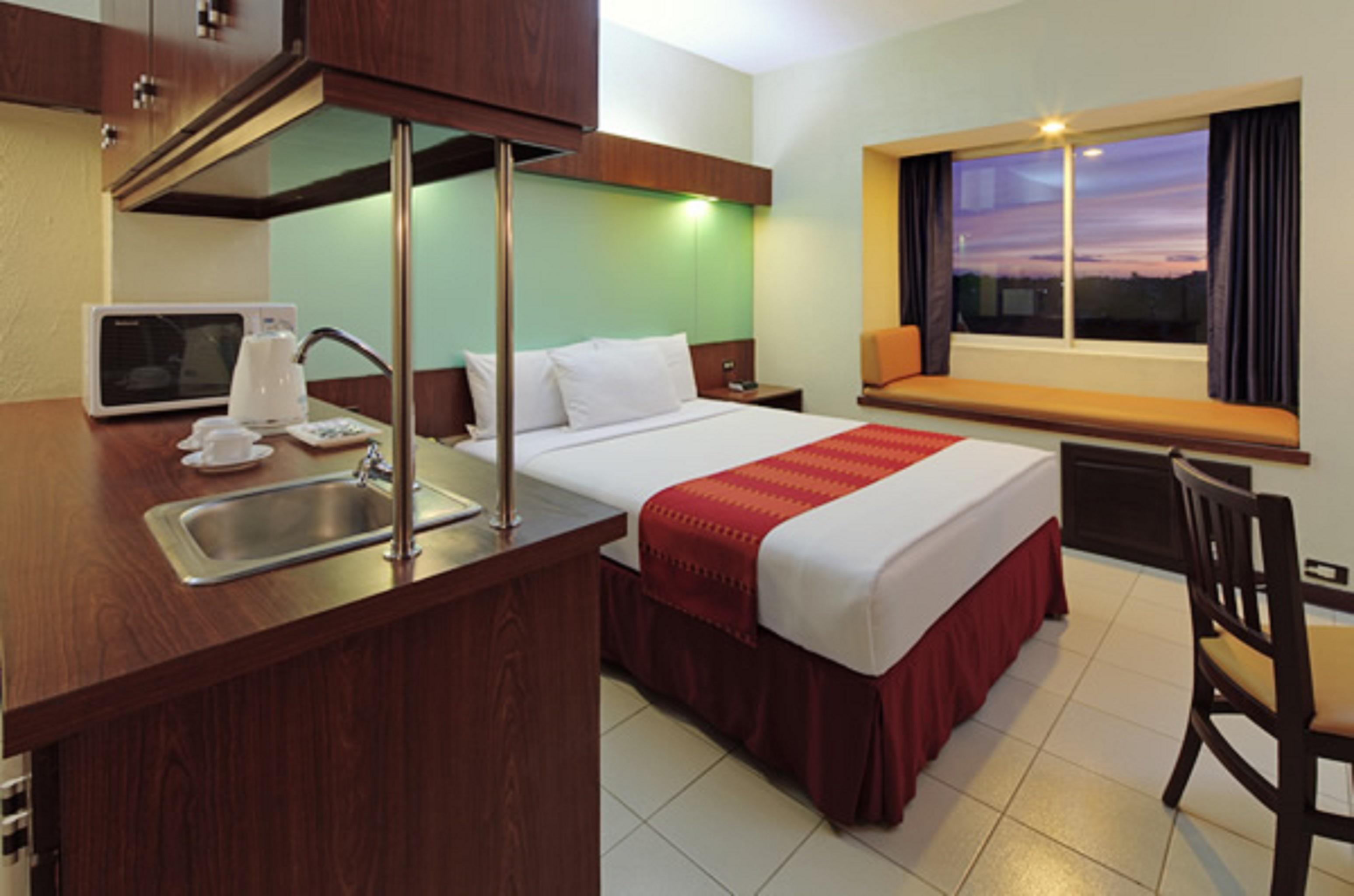 Microtel By Wyndham Eagle Ridge General Trias  Extérieur photo