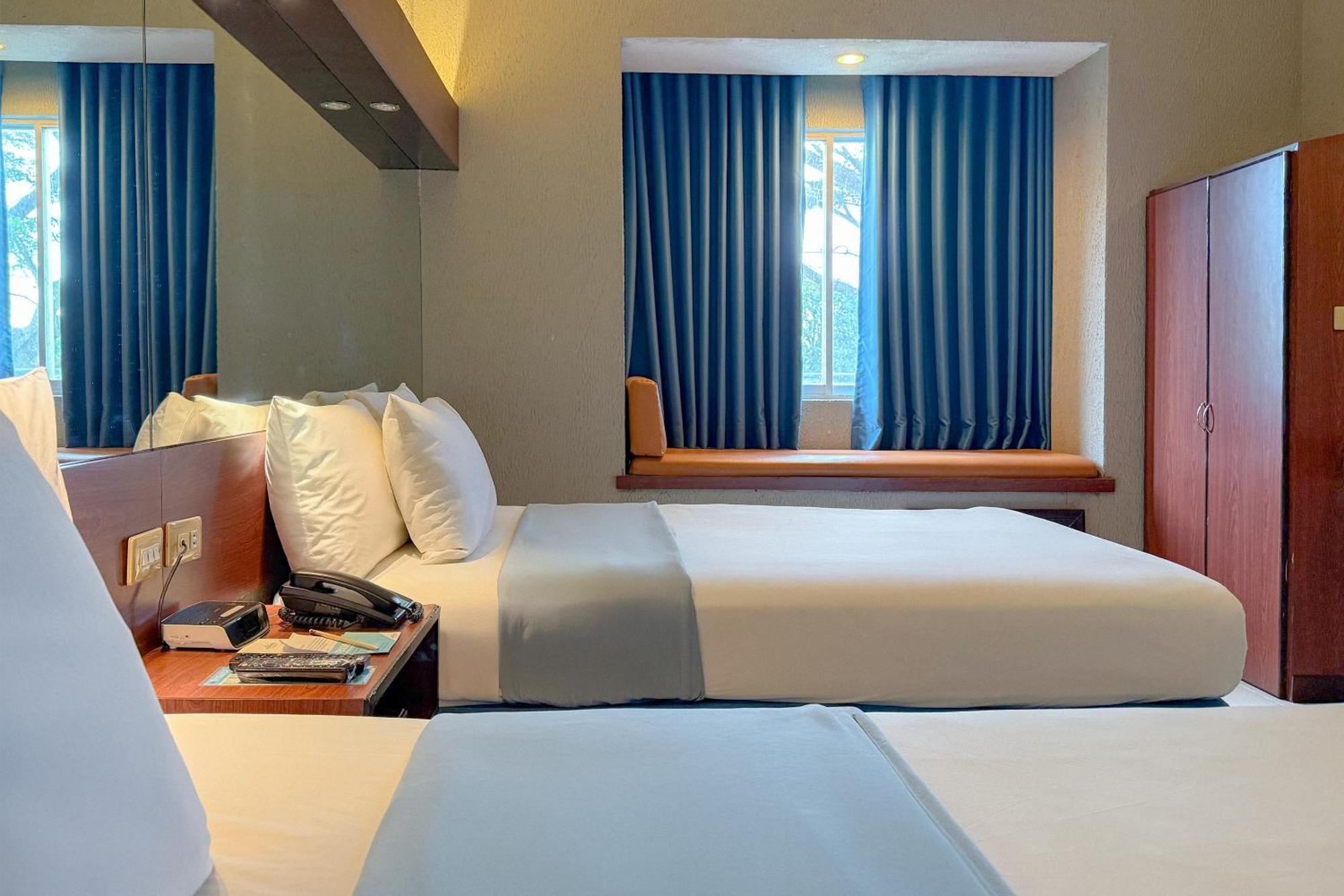 Microtel By Wyndham Eagle Ridge General Trias  Extérieur photo
