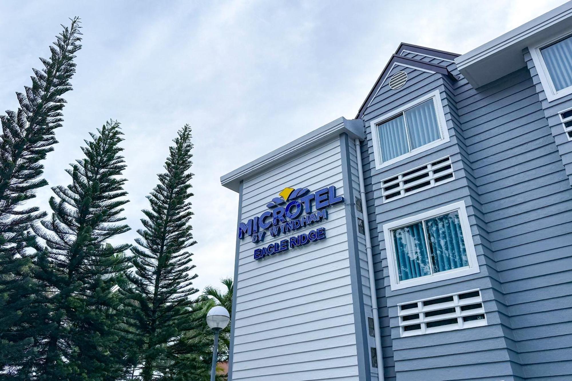 Microtel By Wyndham Eagle Ridge General Trias  Extérieur photo