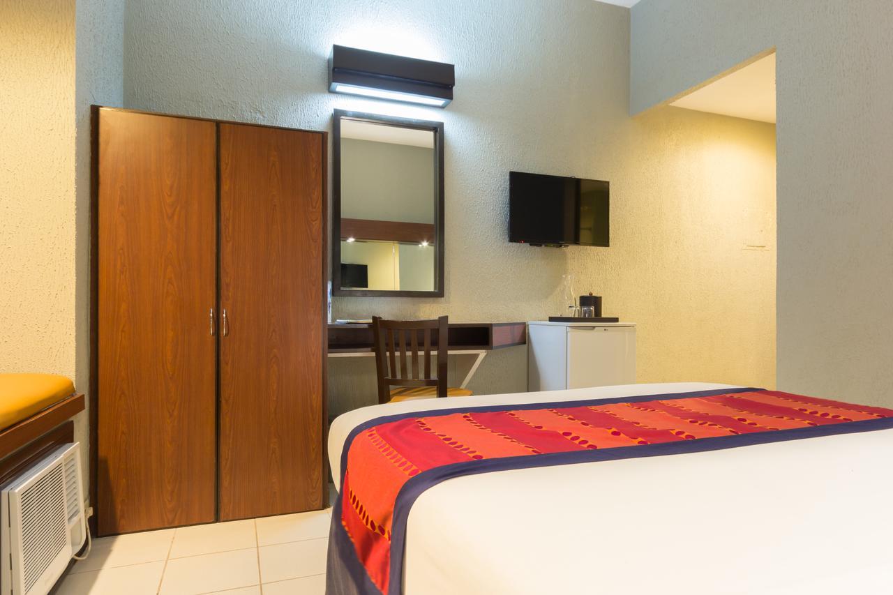 Microtel By Wyndham Eagle Ridge General Trias  Extérieur photo